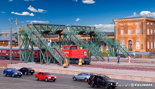 N Übergangssteg, viergleisig