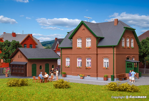 H0 Werkswohnhaus in Bottrop mit Nebengebäude