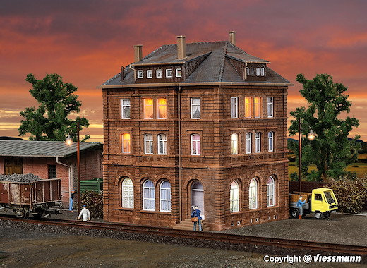 H0 Bahnbetriebsgebäude inkl. Hausbeleuchtungs- Startset