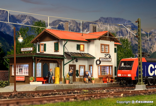 H0 Bahnhof Maienfeld inkl. Hausbeleuchtungs- Startset