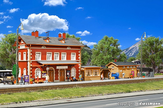 H0 Bahnhof Langenthal mit Nebengebäuden