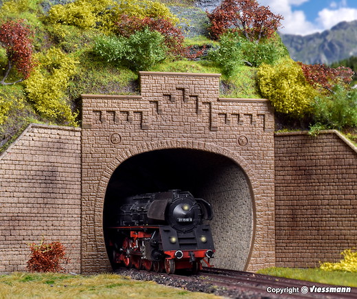 H0 Tunnelportal mit Aufsatz, zweigleisig, 2 Stück