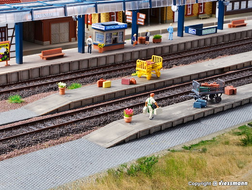 H0 Gepäckbahnsteig, sechsteilig