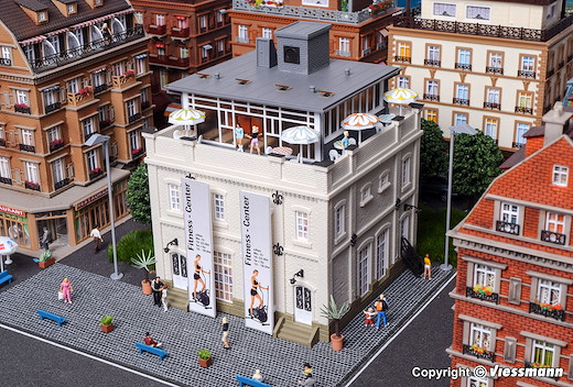 H0 Fitness-Center mit Dachterrasse