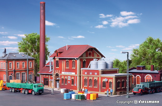 H0 Brauerei mit Inneneinrichtung Kesselhaus