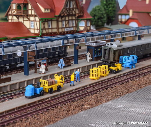 N Gepäckbahnsteig, fünfteilig