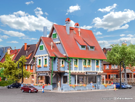 N Supermarkt mit Inneneinrichtung und LED-Beleuchtung, Funktionsbausatz