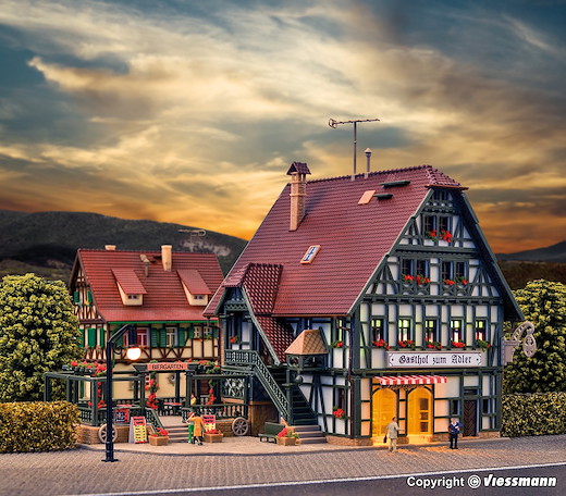 N Gasthaus mit Metzgerei und Inneneinrichtung