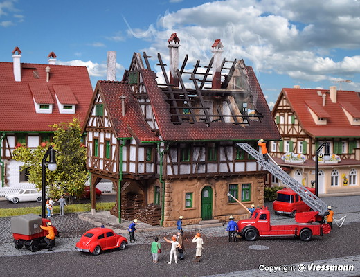 N Brennendes Haus