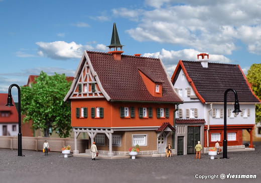 Z Pfarrhaus mit Hoftor